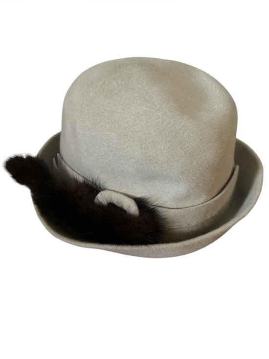 Vintage Gray Wool Hat with Mink Embellishment main image 9